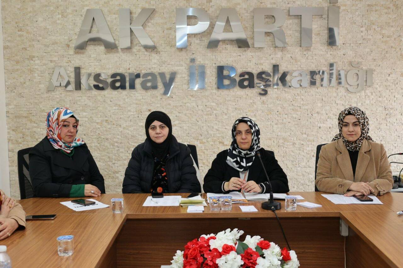 AK Parti Aksaray Kadın Kolları, haftalık olağan Yönetim Kurulu toplantısını