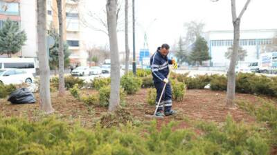 Aksaray Belediyesi, şehir genelinde sürdürdüğü çevre düzenleme çalışmalarına hız kesmeden
