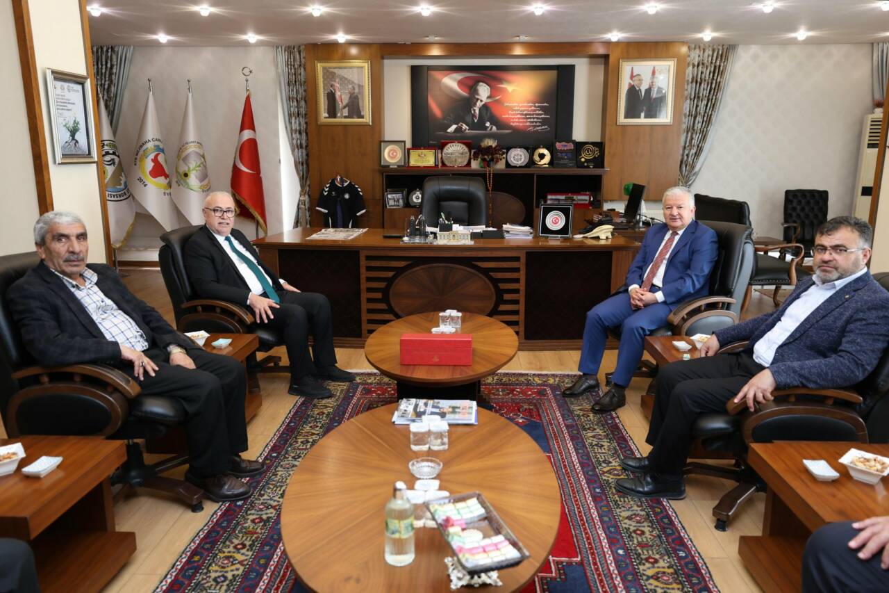 Aksaray’da kurumlar arası ilişkileri güçlendirmeye yönelik ziyaretler sürüyor. Aksaray Valisi