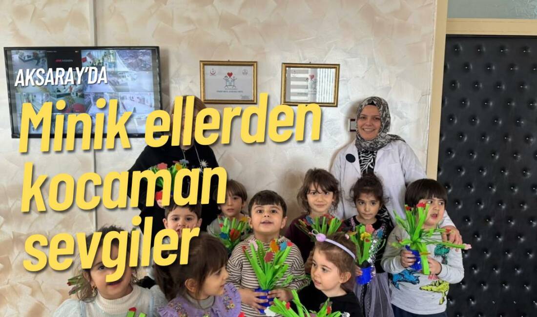 Ak İrfan Koleji öğrencileri, okul müdürü Melek Kutay Dinler’i 8