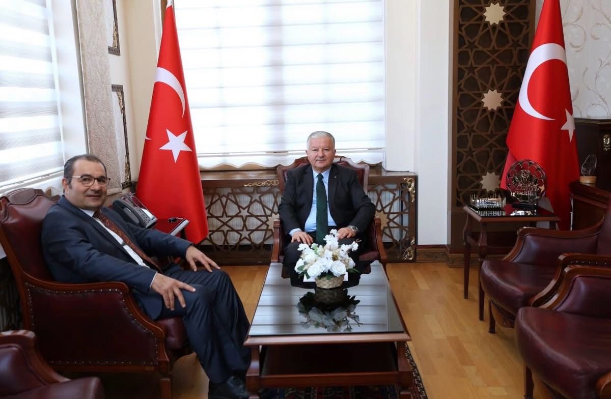 Rıfkı Karabatak’tan Vali Duru’ya hayırlı olsun ziyaretinde bulundu: