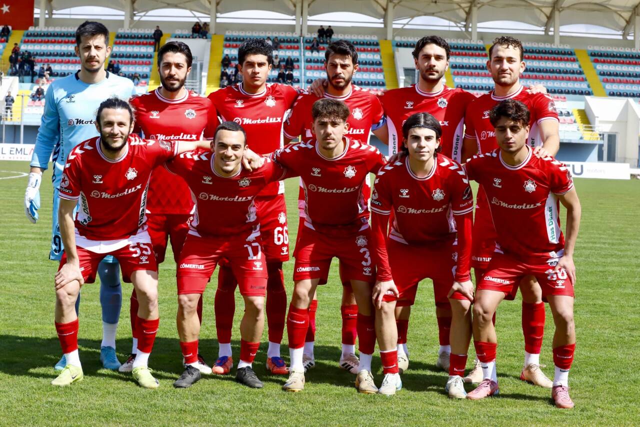 Zirve yarışını yakından ilgilendiren mücadelede Aksarayspor, bugün saat 14.00’te Mardin