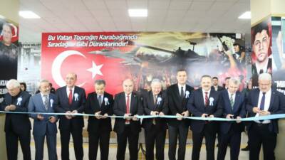 Aksaray Üniversitesinin 20. kuruluş yıl dönümü etkinlikleri düzenlenen açılış programı