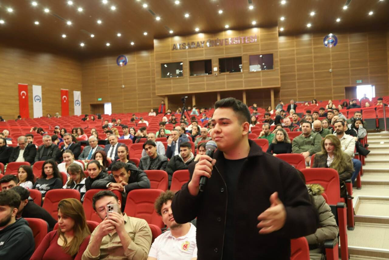 Aksaray Üniversitesinin 20. kuruluş yılı etkinlikleri kapsamında, ASÜ mezunu dünya