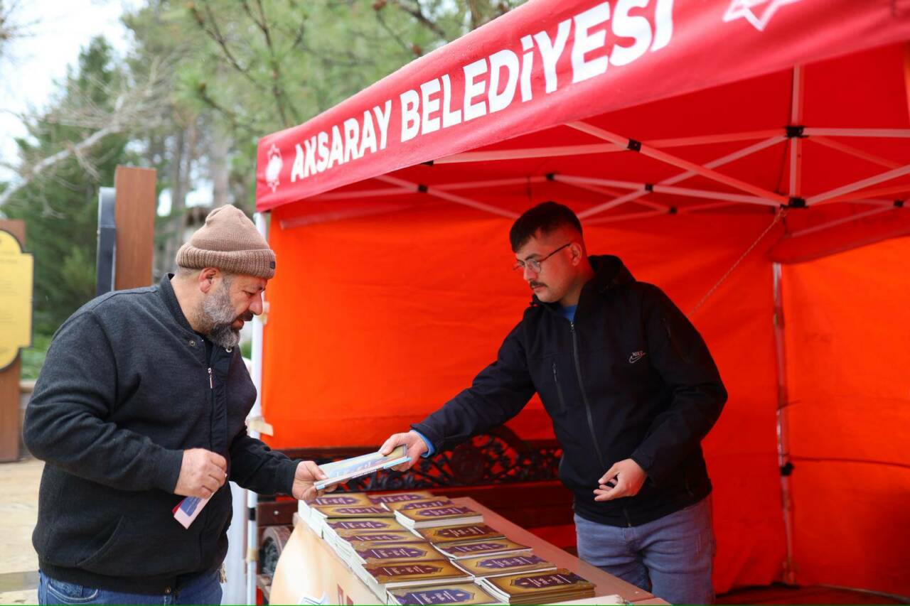 Aksaray Belediyesi, arife günü dolayısıyla mezarlık ve külliyelerde kabir ziyareti