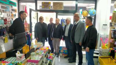 İl Başkanı Burhanettin Karataş ve teşkilat üyeleri, Ereğlikapı Mahallesi’nde cuma