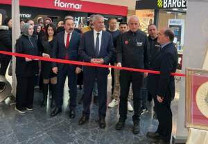 Aksaray’da Peygamber Efendimizin doğumunun 1500. yılı dolayısıyla tezhip ve ebru