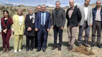Aksaray’da Orman Haftası etkinlikleri kapsamında anlamlı bir çalışma gerçekleştirildi. Aksaray