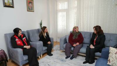 Vali Murat Duru’nun eşi Elif Duru, 18 Mart kapsamında şehit
