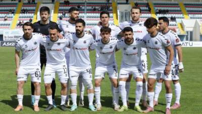 Aksarayspor, Ankara Demirspor karşısında 2-0 öne geçtiği maçta son dakikada