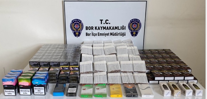 Niğde'nin Bor ilçesinde polis ekipleri 3 bin 680 dolu makaron