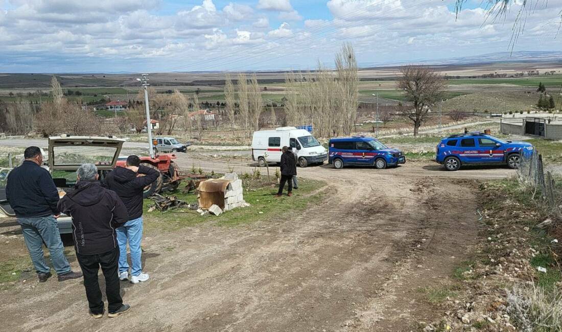Konya'nın Kulu ilçesinde bir kişi evinde ölü bulundu.