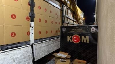 Niğde'de 11 milyon 700 bin makaron (filtreli sigara kağıdı) ve