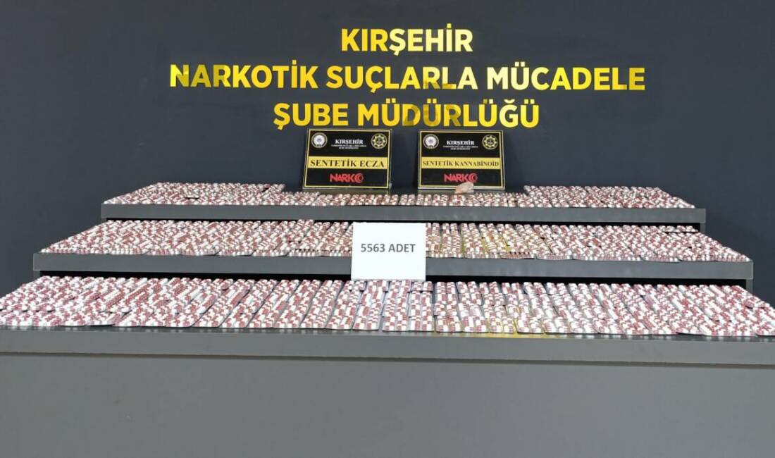 Kırşehir'de düzenlenen uyuşturucu operasyonunda 5 bin 563 sentetik uyuşturucu hap