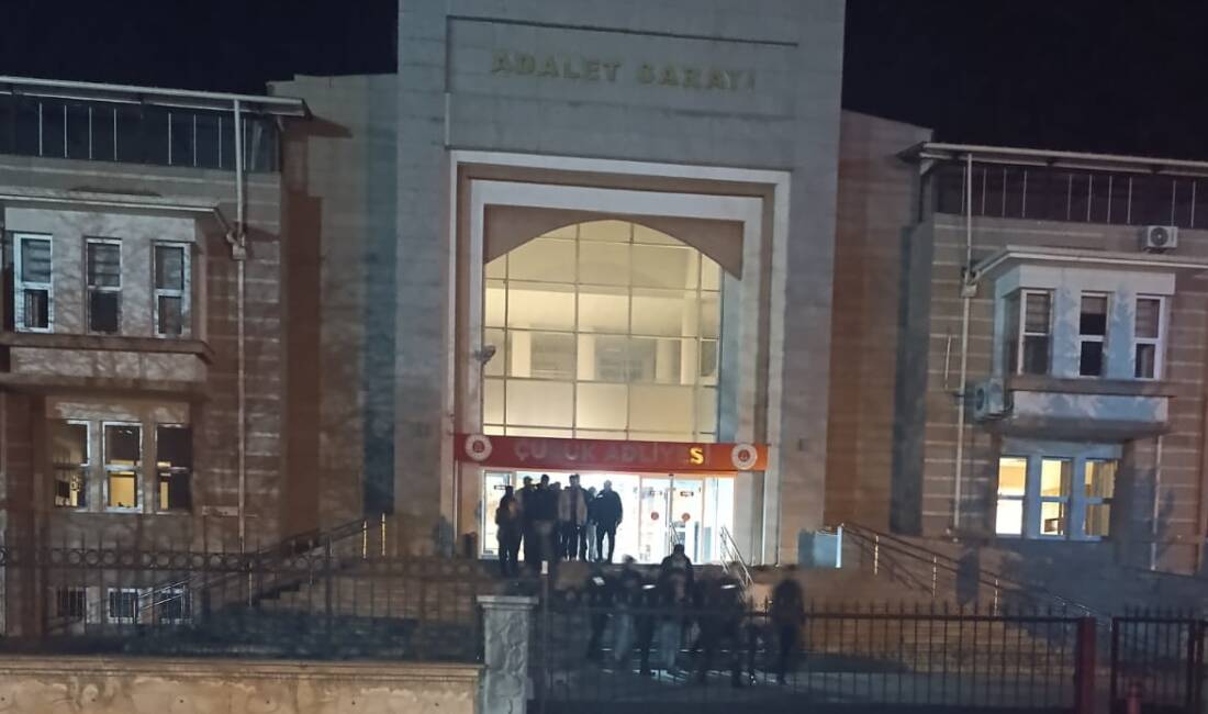 Ankara'nın Çubuk ilçesinde 9 kişinin yaralandığı taşlı, sopalı ve bıçaklı