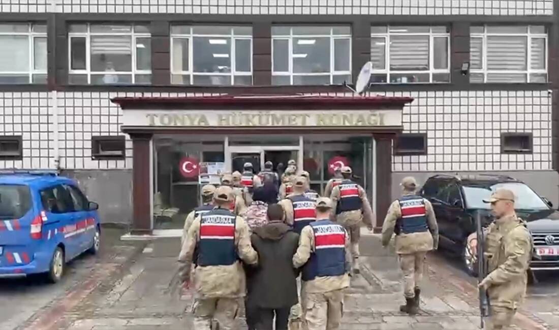 İçişleri Bakanlığı, suç örgütlerine yönelik 12 ilde düzenlenen operasyonlarda gözaltına