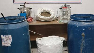 Kırşehir'de düzenlenen operasyonda 30 kilo anason, 10 litre sahte içki