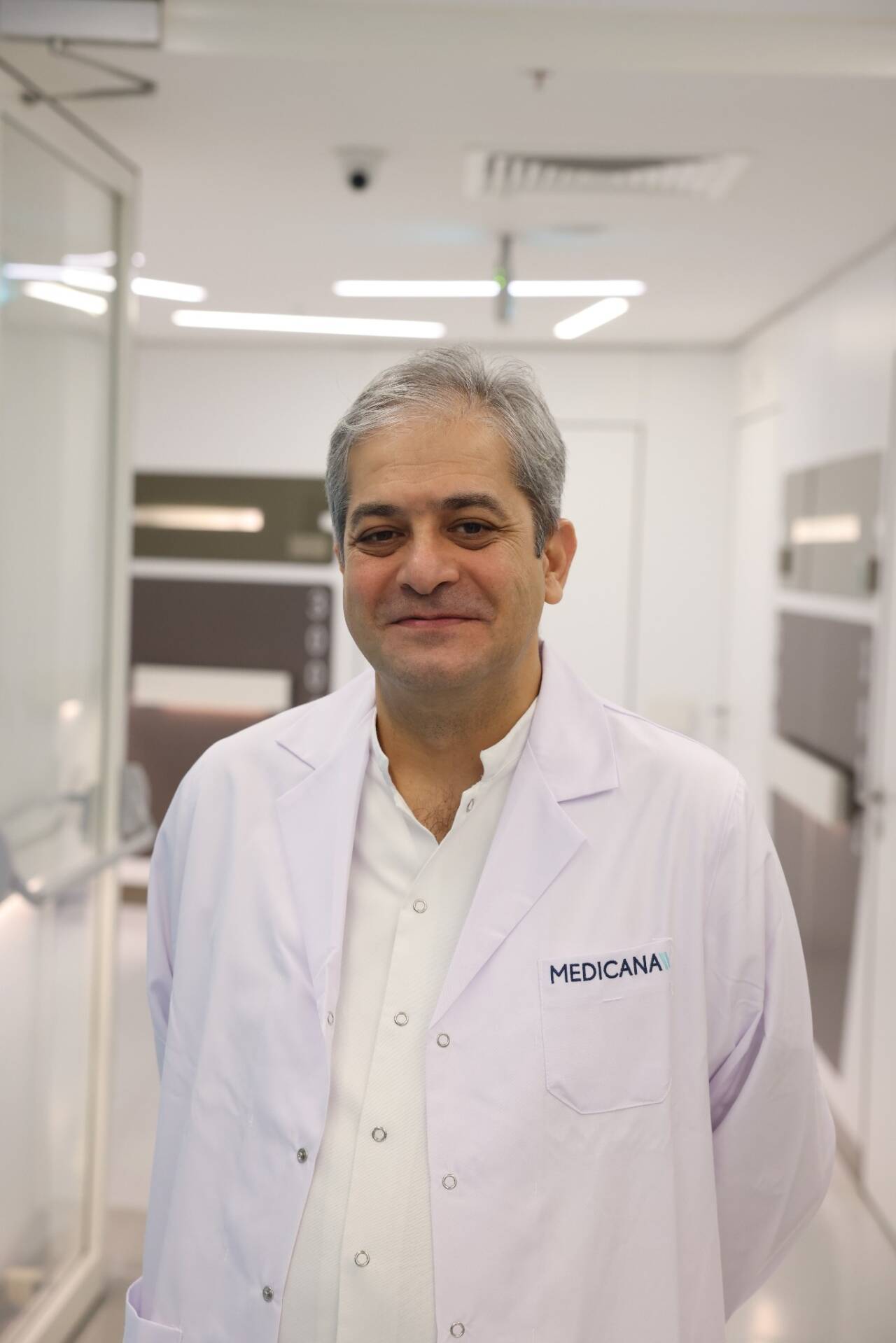Medicana Kadıköy Hastanesi Nöroloji Uzmanı Doç. Dr. Mehmet Güney Şenol,