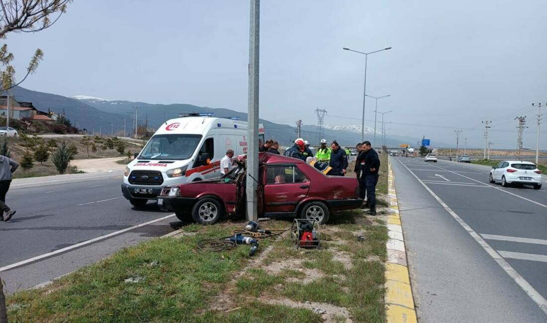 Konya'nın Akşehir ilçesinde kamyon ile otomobilin çarpışması sonucu 1 kişi