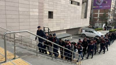 Eskişehir'de jandarma ekiplerinin operasyonu sonucunda gözaltına alınan 15 şüpheliden 4'ü