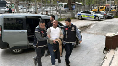 Kırıkkale'nin Karakeçili ilçesinde, garajda tüfekle belediye çalışanını öldüren şüpheli, saklandığı