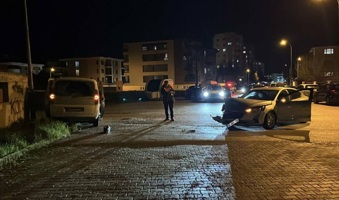 Eskişehir’in Tepebaşı ilçesinde iki aracın çarpıştığı kazada 1 kişi yaralandı.