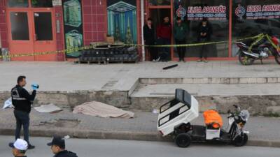 Yozgat'ta 3 tekerlekli elektrikli motosikletin devrilmesi sonucu sürücü hayatını kaybetti.