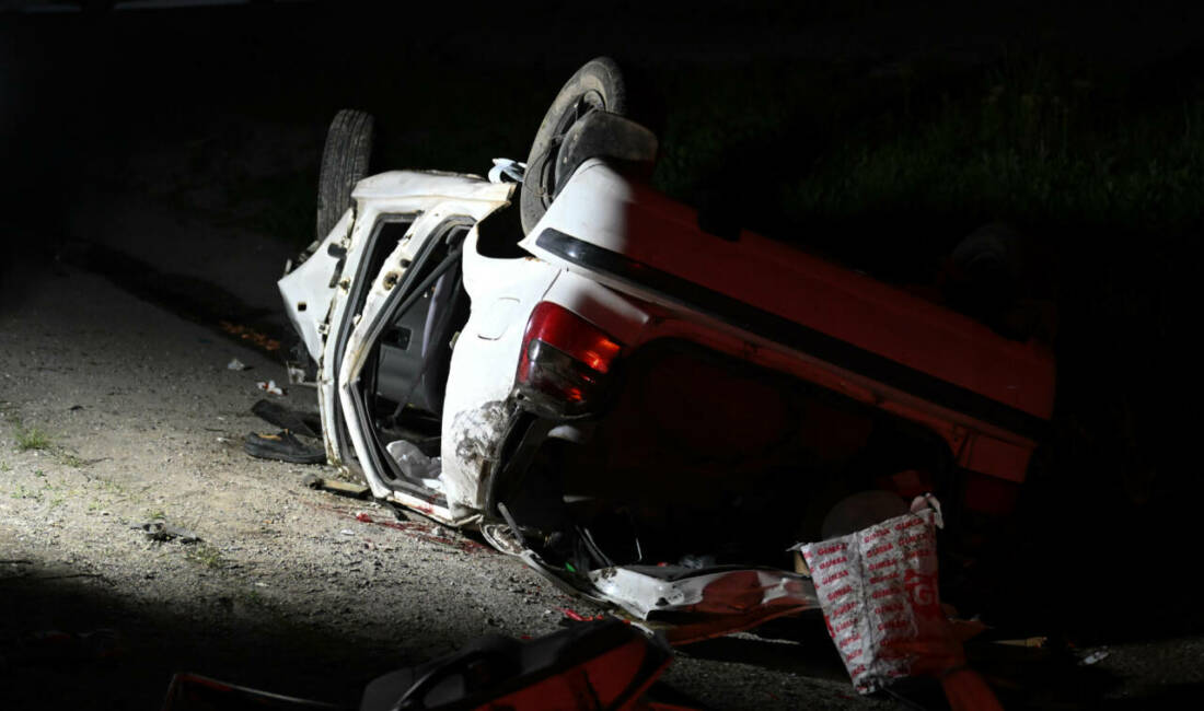 Takla atan otomobildeki 1 kişi hayatını kaybetti Ankara'nın Gölbaşı ilçesinde kontrolden çıkarak takla atan otomobildeki 1 kişi
