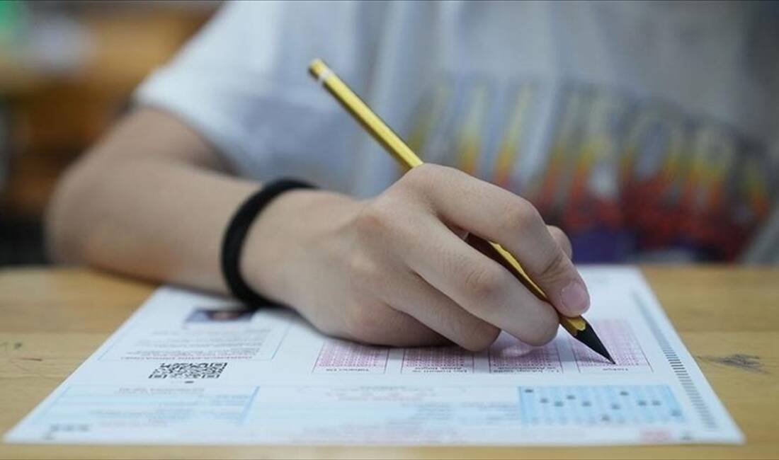 LGS kapsamındaki merkezi sınavda sertifikalı okuyucu ve kodlayıcılar görev yapacak Milli Eğitim Bakanlığınca bu yıl ilk kez, Liselere Geçiş Sistemi