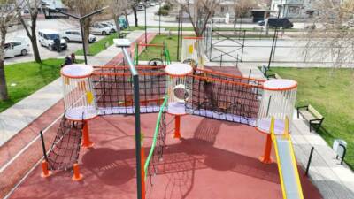 Aksaray Belediyesi, havaların ısınmasıyla birlikte park ve yeşil alanlarda kapsamlı