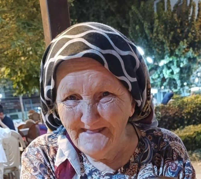 Manisa’nın Şehzadeler ilçesinde, evinde boğularak öldürülmüş halde bulunan Mürşide Böcüne