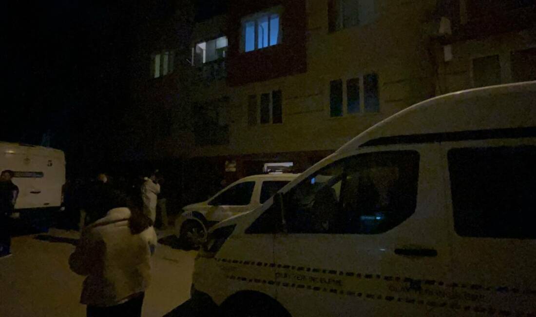 Eskişehir'de yalnız yaşayan 32 yaşındaki adam, dairesinden gelen kötü kokular