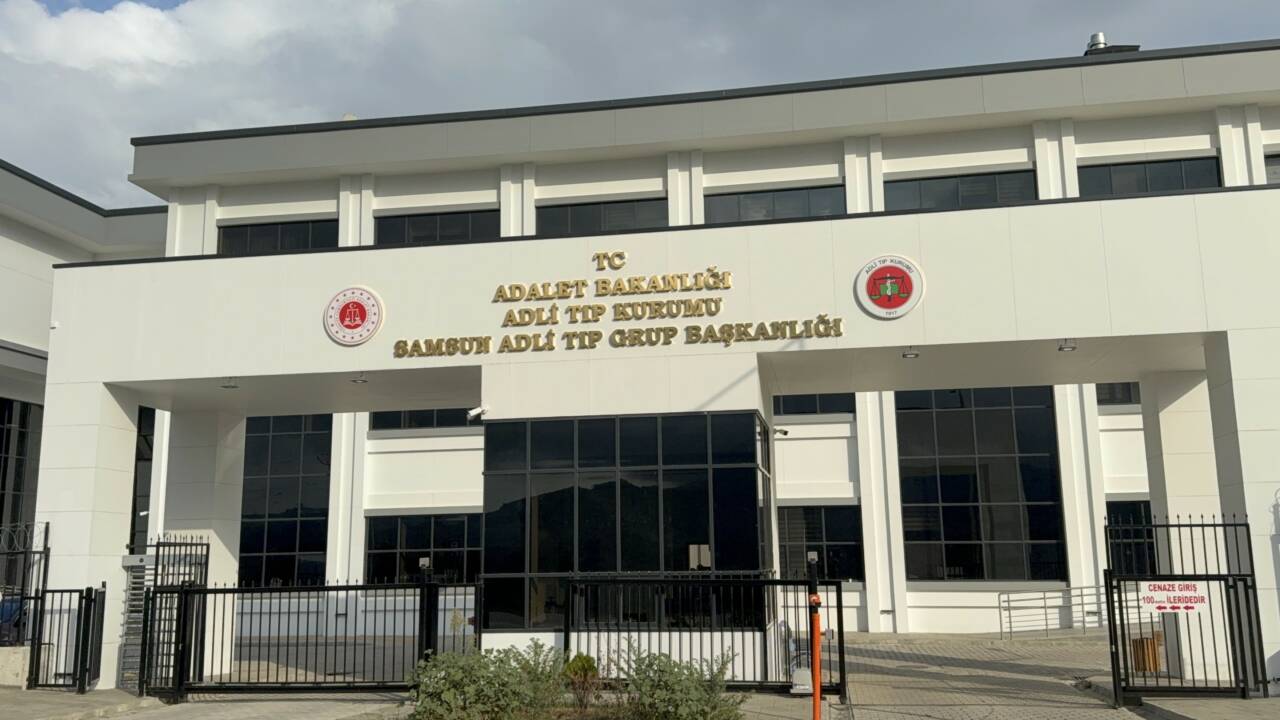 Samsun’da bir şahıs, misafir olarak kaldığı evde sandalyede ölü bulundu.