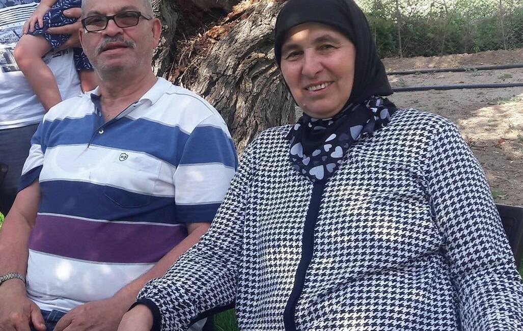 Afyonkarahisar'da komşular arasında halı çırpma ve gürültü meselesi yüzünden çıkan