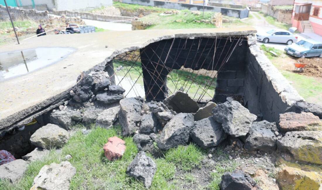 Nevşehir'in Derinkuyu ilçesine bağlı Çakıllı köyünde kadınların ekmek pişirdiği köy