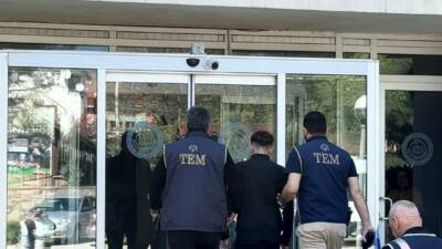 Tokat'ın Niksar ilçesinde bir öğrenci, arkadaşlarına attığı, "Okula gelmeyin, tarayacağım"