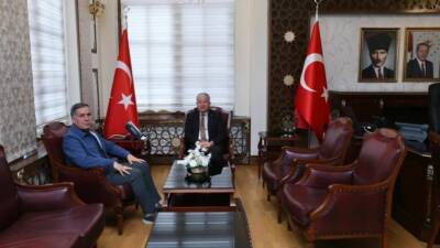 Adana Milletvekili Ahmet Zenbilci, Aksaray Valisi Murat Duru’yu makamında ziyaret