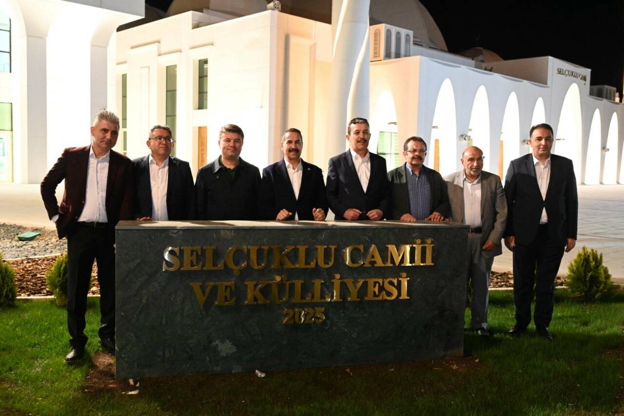 AK Parti Yerel Yönetimler Başkan Yardımcısı ve Kocaeli Milletvekili Cemil