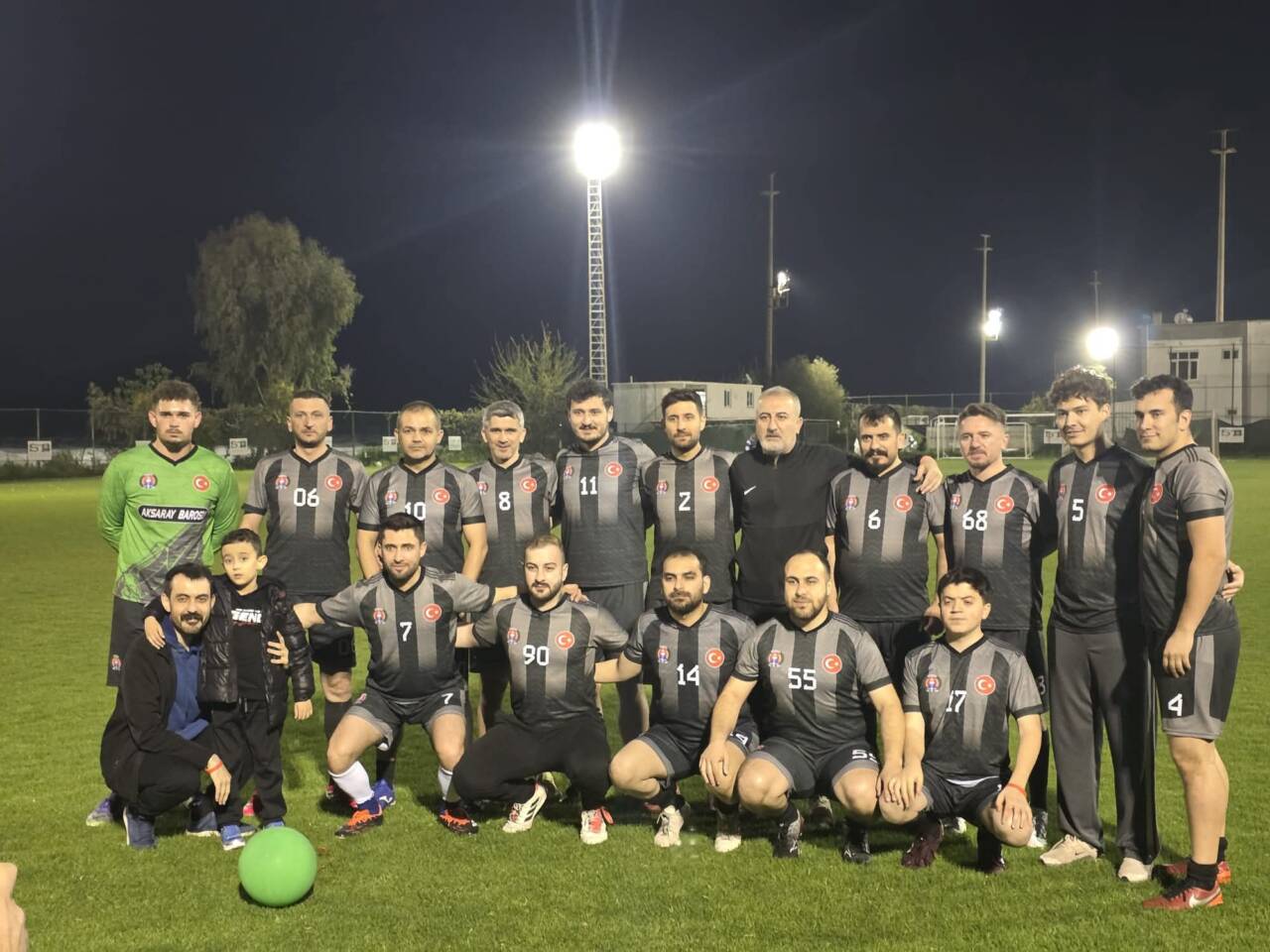Aksaray Barosu futbol takımı, Antalya’da düzenlenen Atatürk Kupası turnuvasında mücadele