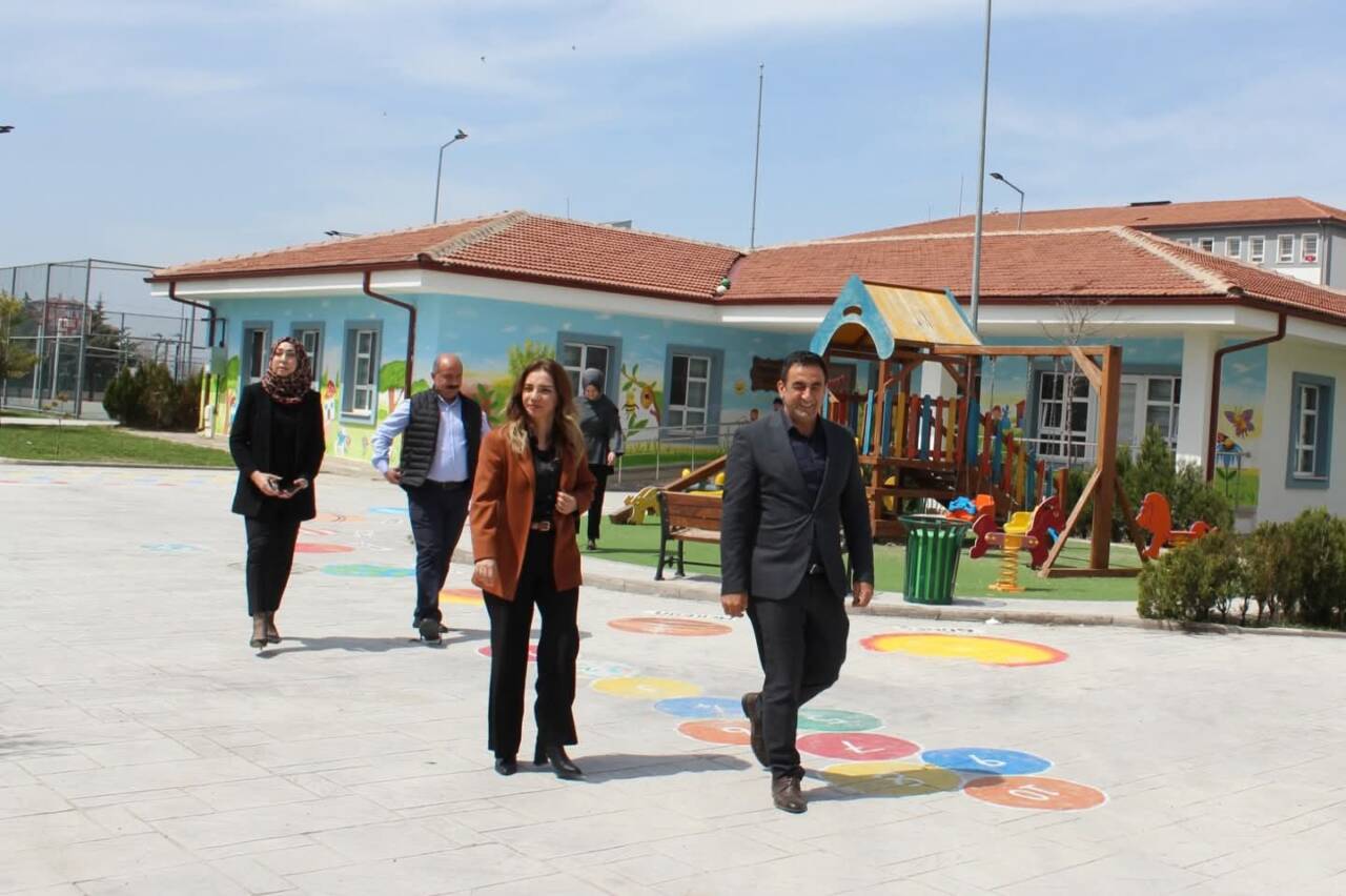Aksaray’da Çocuk Evleri Sitesi Müdürlüğü’nde gerçekleştirilen denetimde, fiziki koşullar, hijyen