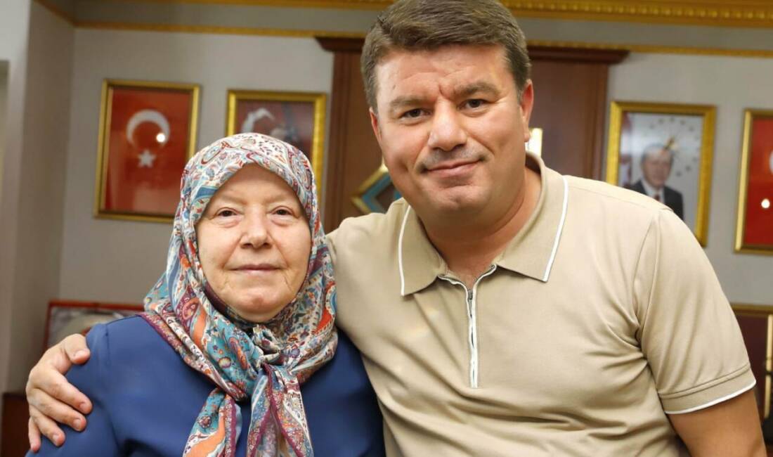 Belediye Başkanı Dinçer,”Acımıza ortak olan herkesten Allah razı olsun” Belediye Başkanı Dr. Evren Dinçer, geçtiğimiz günlerde vefat eden annesi