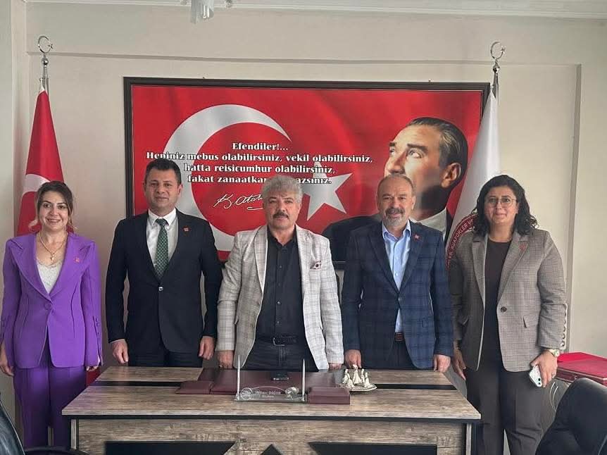 CHP Parti Meclis Üyesi Ali Abbas Ertürk ve beraberindeki CHP