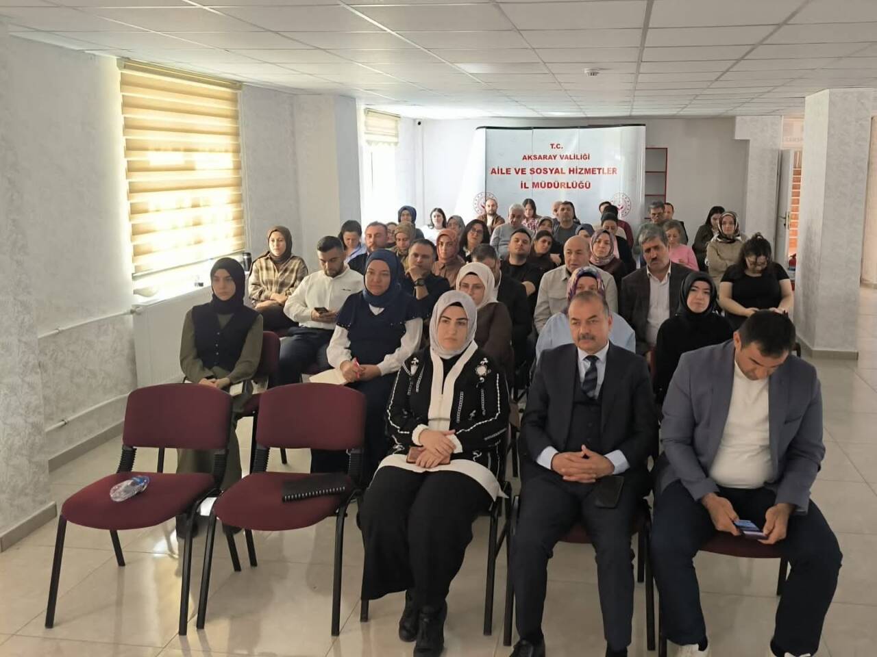 Aksaray’da düzenlenen çevrimiçi toplantıda, çocuğun suça sürüklenmesi ve kadına yönelik