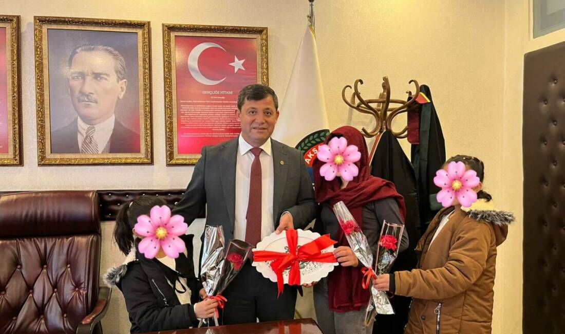 Aksaray’da çocuk evlerinde kalan çocuklar, Avukatlar Günü dolayısıyla Baro Başkanını