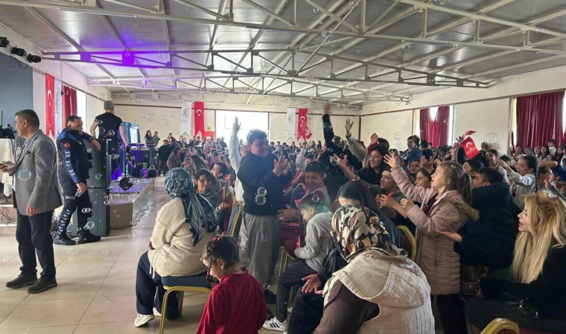 Güzelyurt’ta düzenlenen “Çocuklar Eğleniyor Kültür ve Sanat Festivali”, renkli etkinlikleri