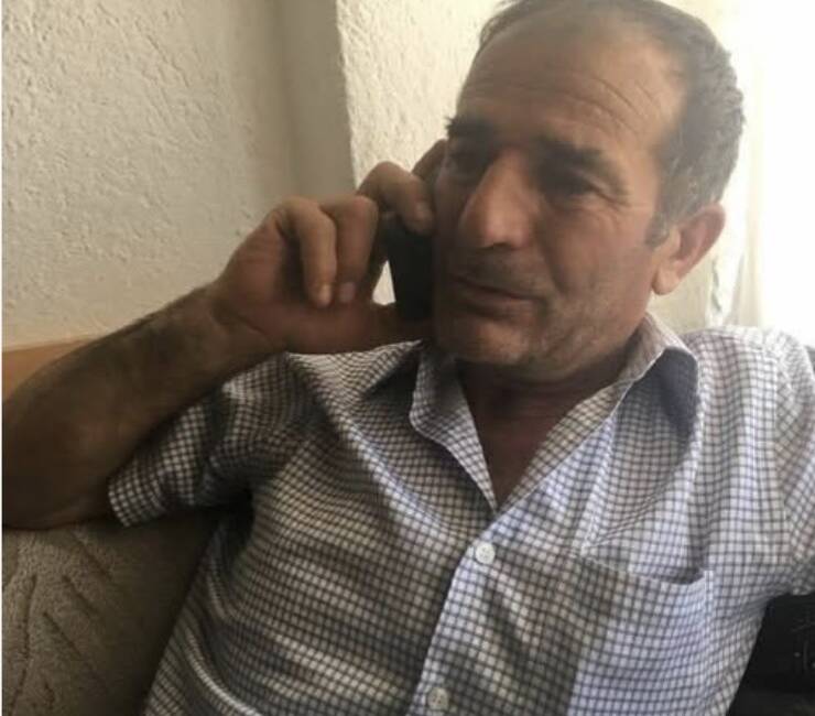 Konya’nın Seydişehir ilçesinde, park halindeki traktörü ile ilaçlama makinesi arasına