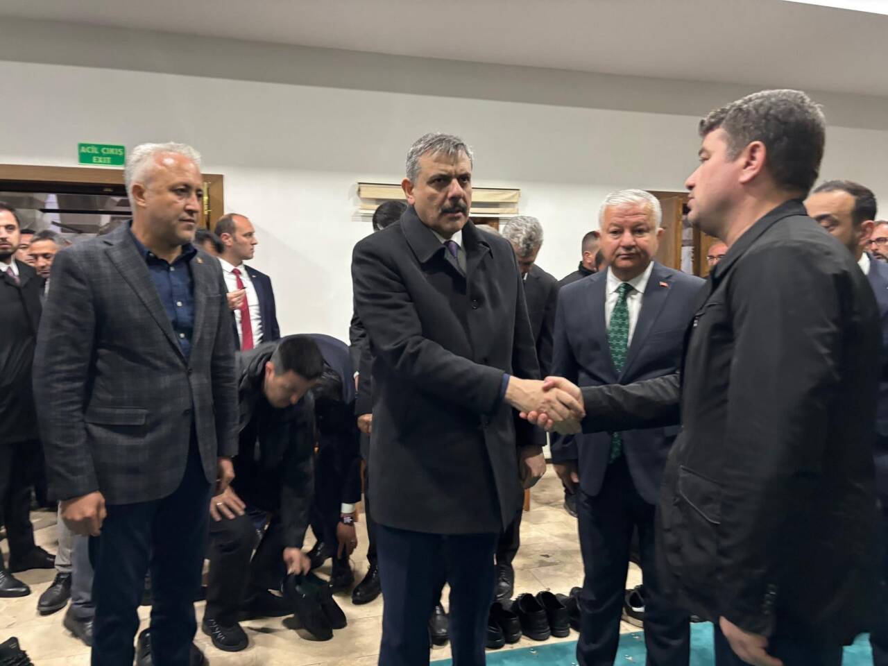 İçişleri Bakanı Mustafa Çiftçi, annesini kaybeden Aksaray Belediye Başkanı Evren