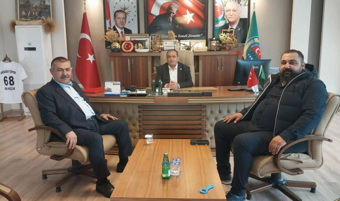 Aksaray Ziraat Odası’na anlamlı ziyaret, iş birliği vurgusu Aksaray Ziraat Odası Başkanı Emin Koçak, farklı şehirlerden gelen önemli