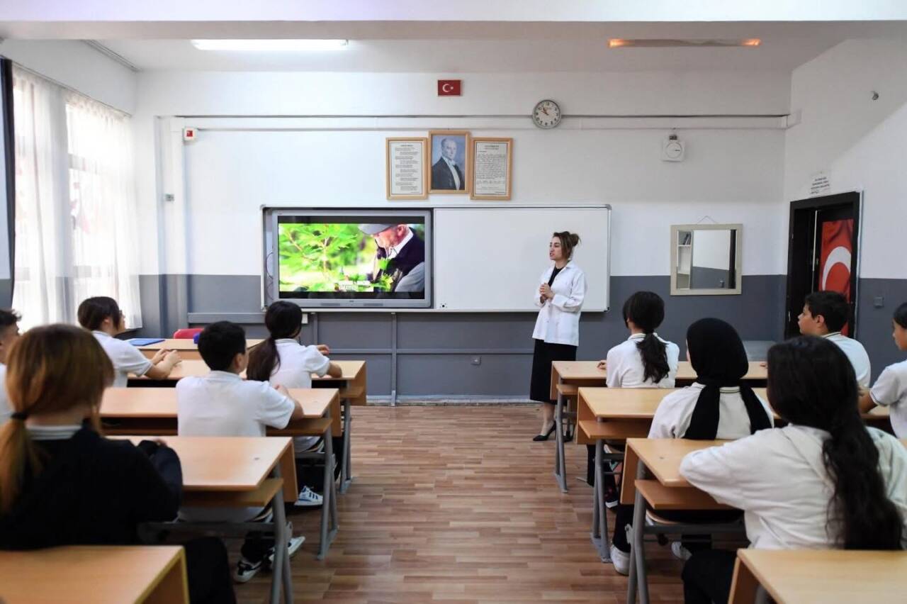 Millî Eğitim Bakanlığı, Türkiye genelindeki kadrolu öğretmenlerin il içi isteğe