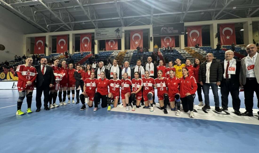 A Milli Kadın Hentbol Takımı, Aksaray’daki Euro Cup maçında Macaristan’a
